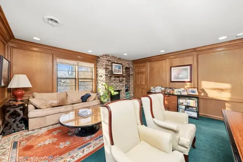 8200 West 95 Street Hickory Hills IL 60457
