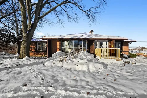 8200 West 95 Street Hickory Hills IL 60457