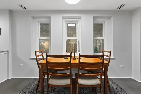 159 West Burton Place Chicago IL 60610