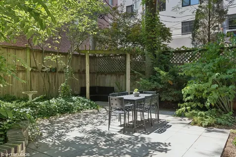 159 West Burton Place Chicago IL 60610