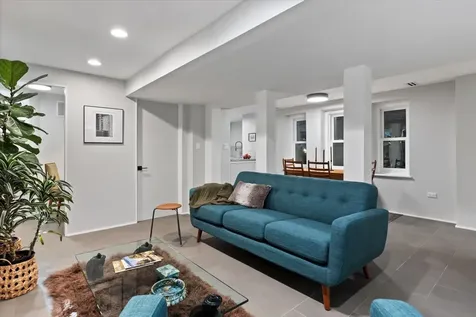 159 West Burton Place Chicago IL 60610