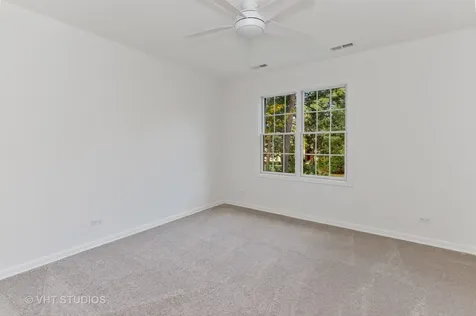 28635 North Thorngate Drive Ivanhoe IL 60060