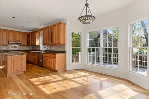 28635 North Thorngate Drive Ivanhoe IL 60060