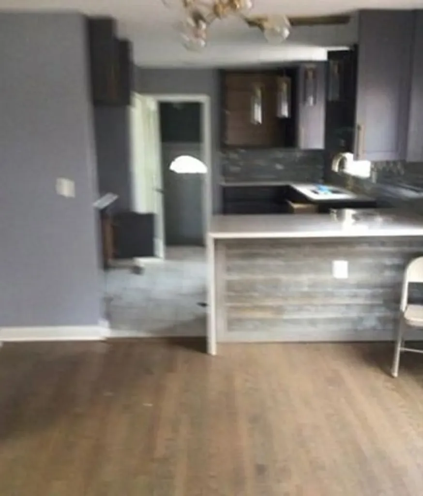 3553 West 77th Street Chicago IL 60652