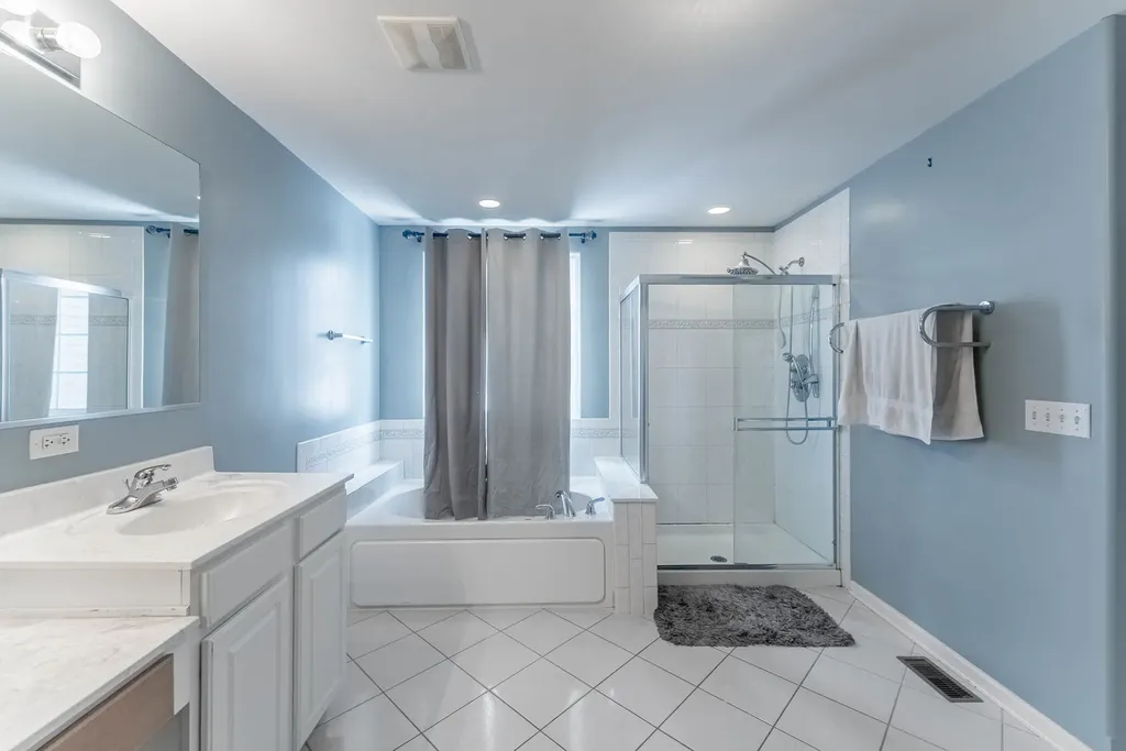 271 Stonegate Road Bolingbrook IL 60440