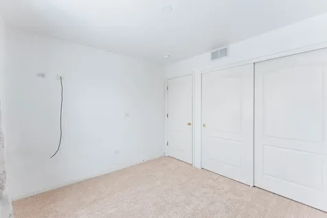 271 Stonegate Road Bolingbrook IL 60440