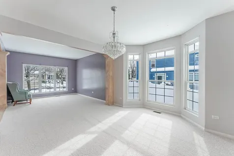 271 Stonegate Road Bolingbrook IL 60440