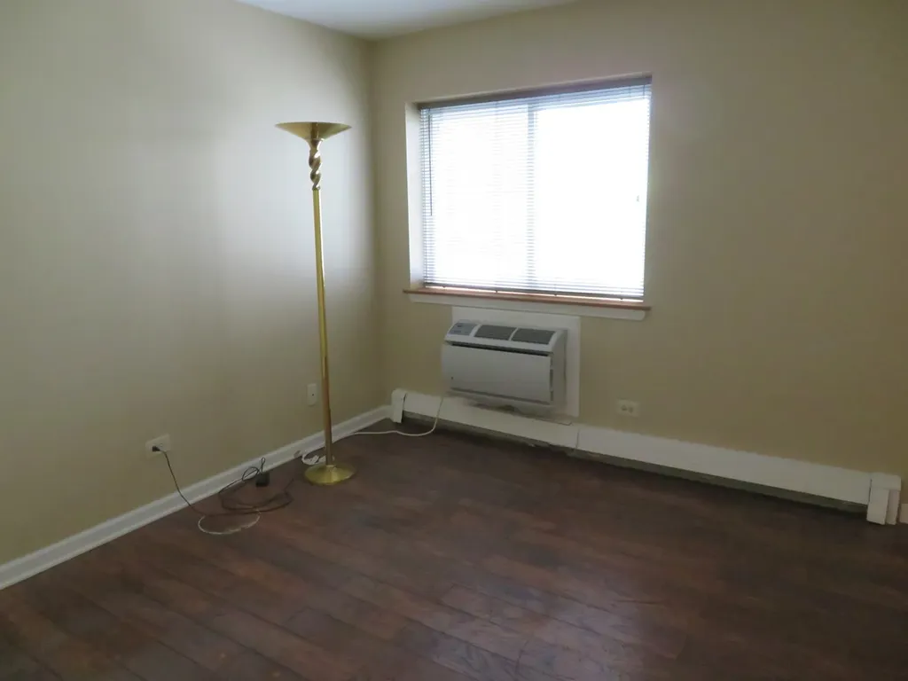 1311 South Finley Road Lombard IL 60148