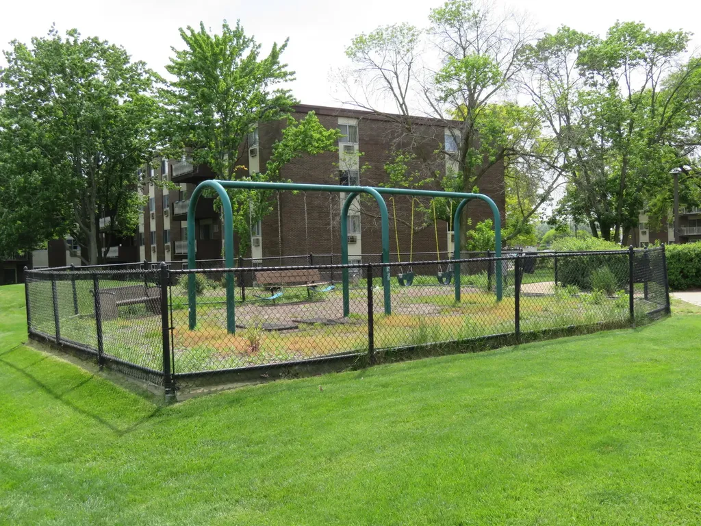 1311 South Finley Road Lombard IL 60148