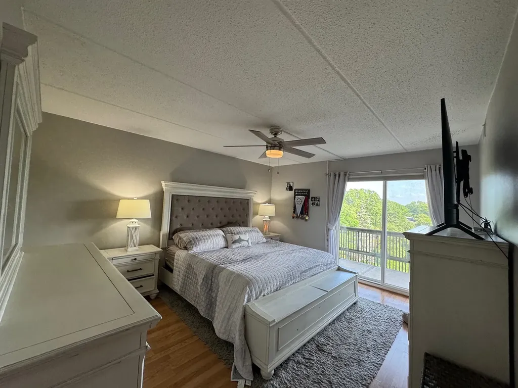 500 Redondo Drive Downers Grove IL 60516