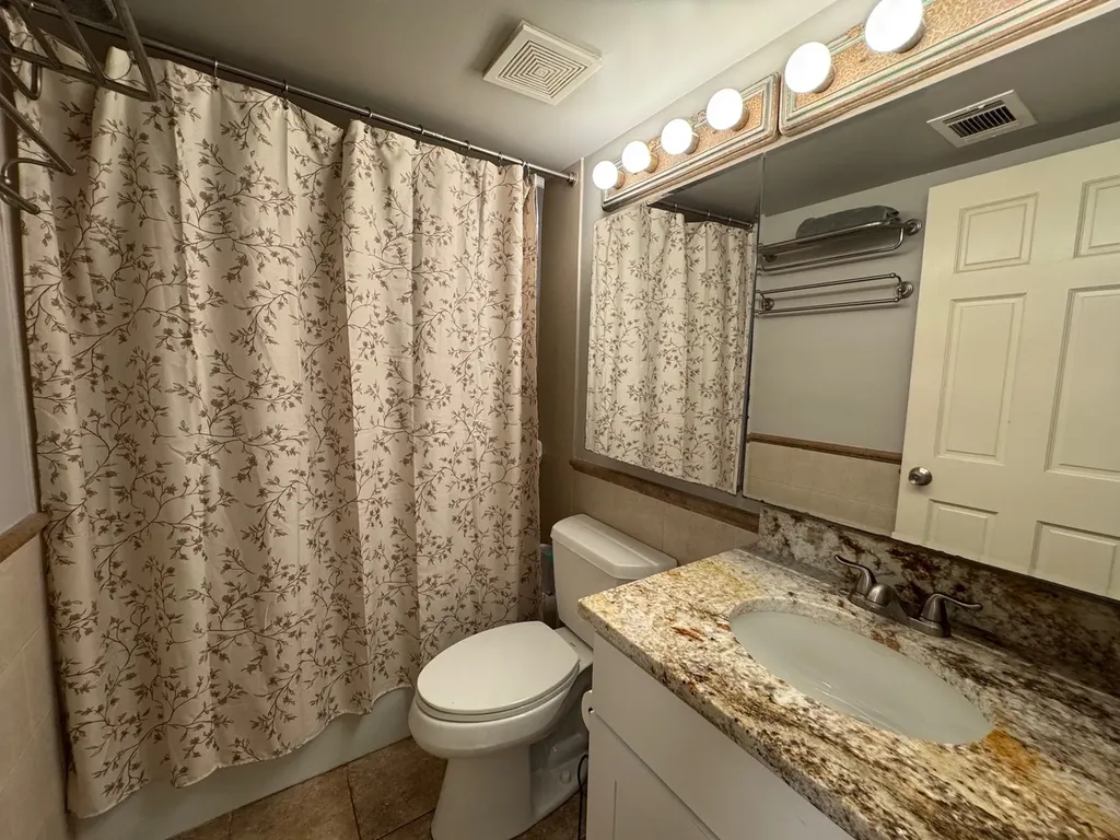 500 Redondo Drive Downers Grove IL 60516
