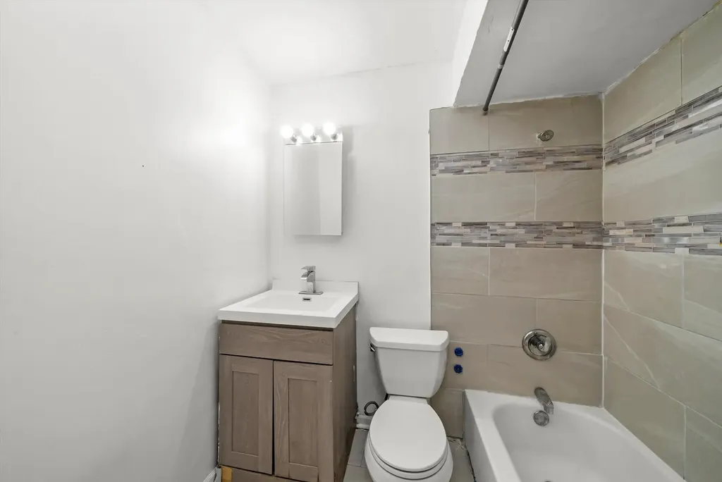 7854 South South Shore Drive Chicago IL 60649