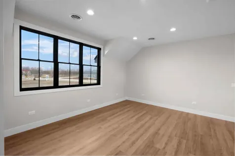 3 Beech Tree Place Ottawa IL 61350