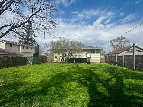105 West Oak Street Coal City IL 60416