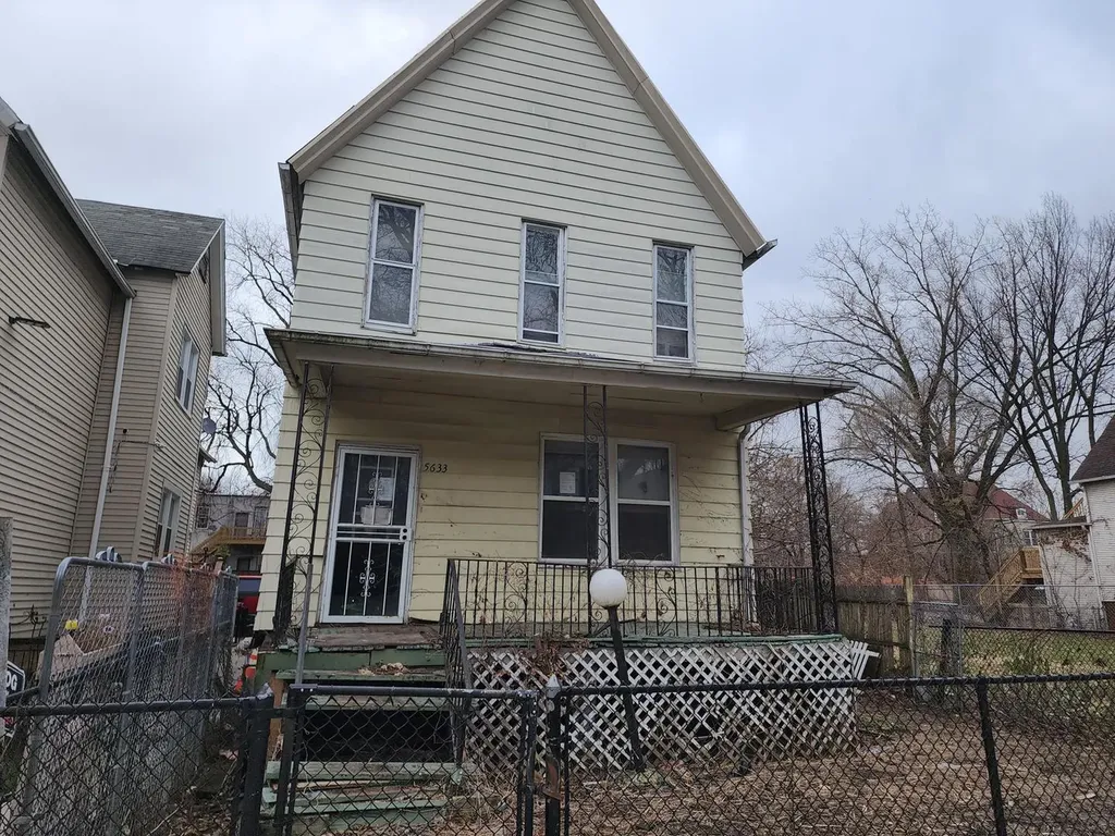 5633 South Sangamon Street Chicago IL 60621