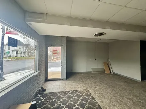 126 Walnut Street Washington IL 61571