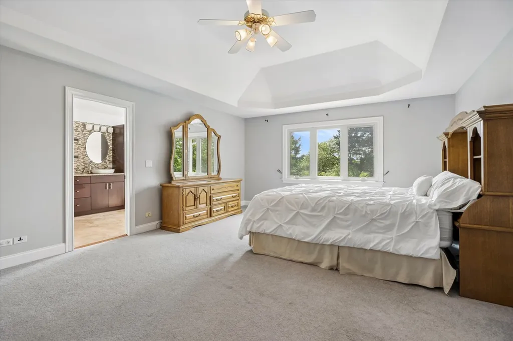 2459 Fawn Lake Circle Naperville IL 60564