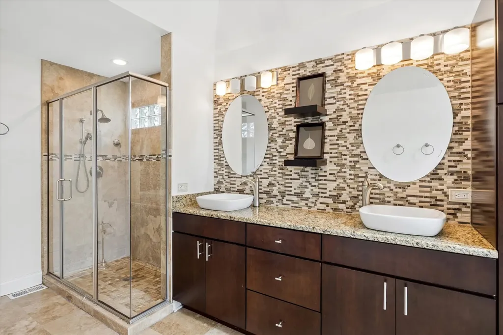 2459 Fawn Lake Circle Naperville IL 60564