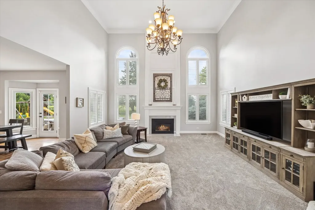 2459 Fawn Lake Circle Naperville IL 60564