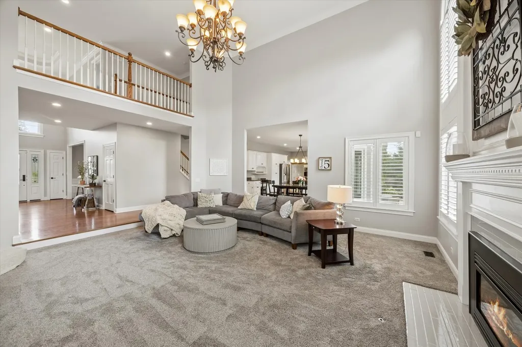 2459 Fawn Lake Circle Naperville IL 60564