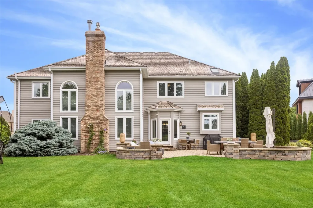 2459 Fawn Lake Circle Naperville IL 60564