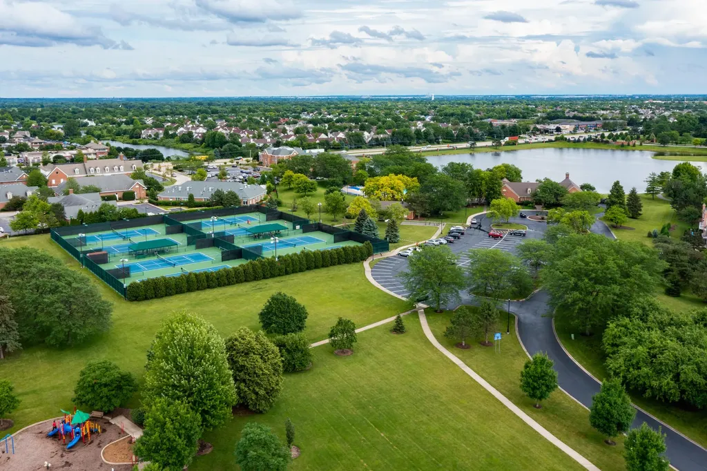 2459 Fawn Lake Circle Naperville IL 60564