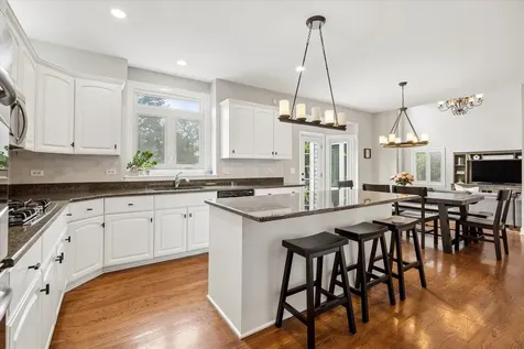 2459 Fawn Lake Circle Naperville IL 60564