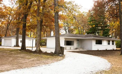 6012 Muriel Lane St. Anne IL 60964