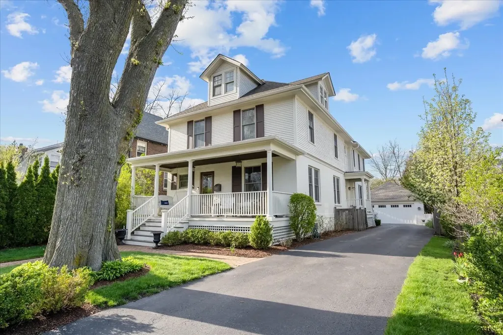 158 Atteridge Road Lake Forest IL 60045