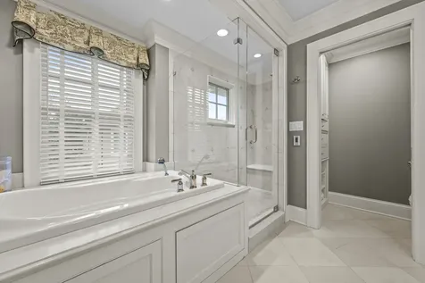 158 Atteridge Road Lake Forest IL 60045