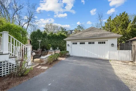 158 Atteridge Road Lake Forest IL 60045