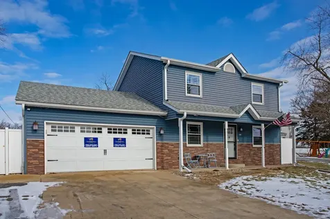 103 West Fourth South Street Chebanse IL 60922
