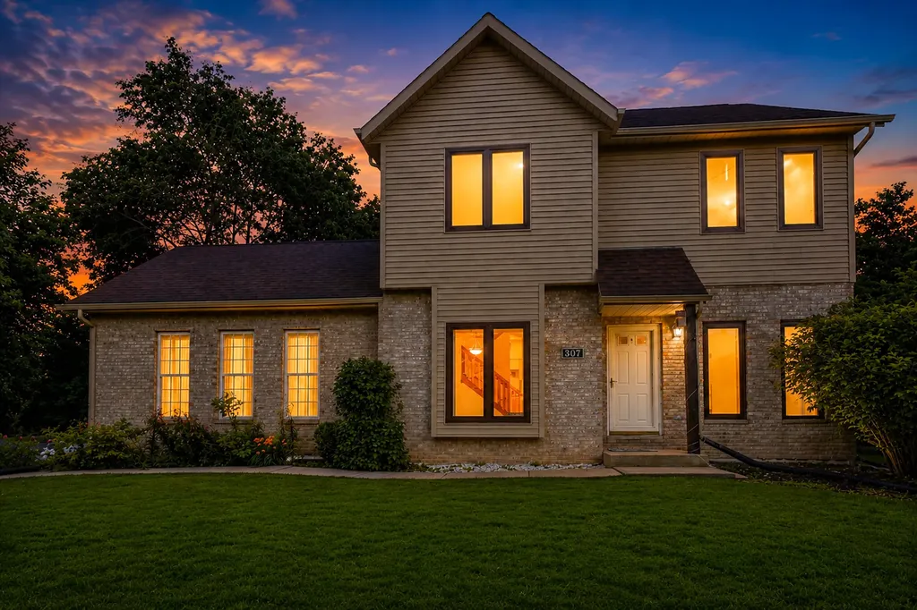 307 Blackstone Avenue Willow Springs IL 60480