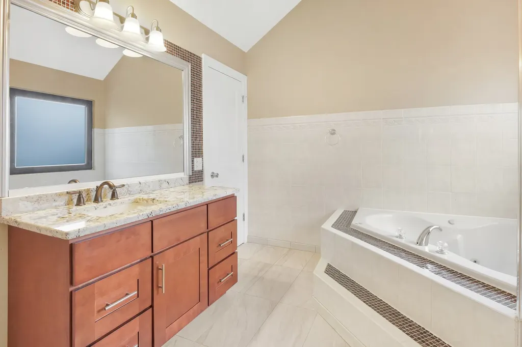 307 Blackstone Avenue Willow Springs IL 60480