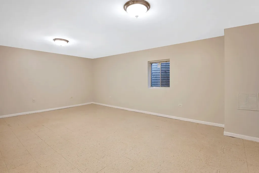 307 Blackstone Avenue Willow Springs IL 60480
