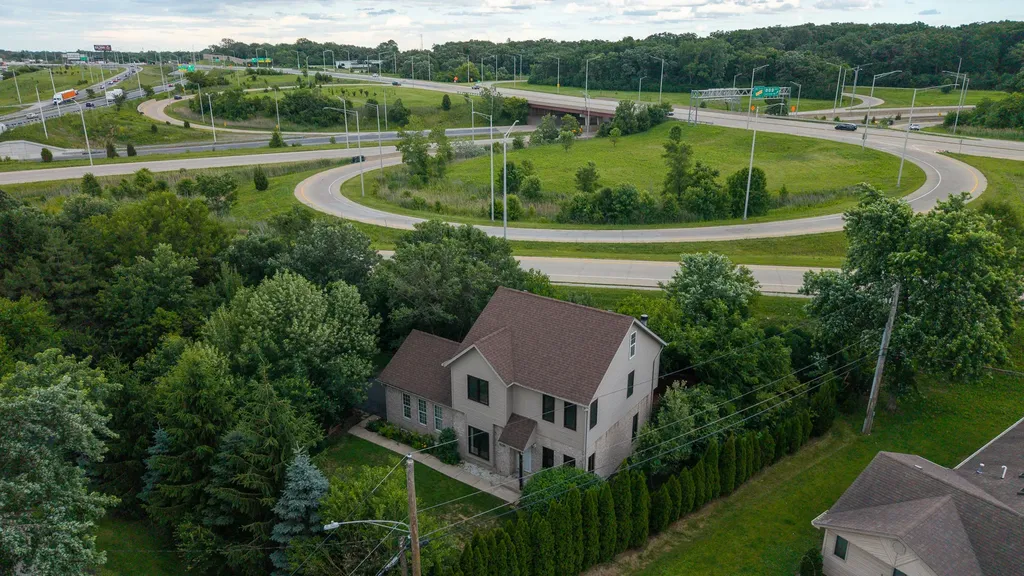 307 Blackstone Avenue Willow Springs IL 60480