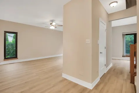307 Blackstone Avenue Willow Springs IL 60480