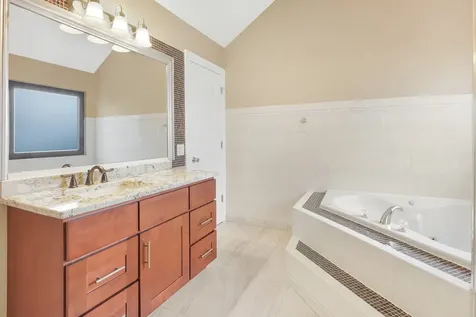 307 Blackstone Avenue Willow Springs IL 60480