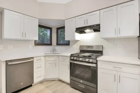 307 Blackstone Avenue Willow Springs IL 60480