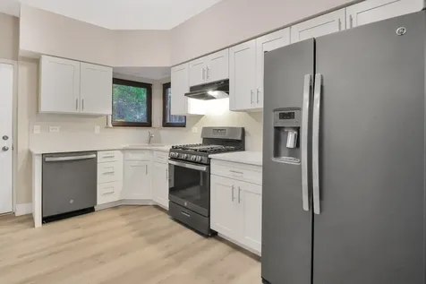 307 Blackstone Avenue Willow Springs IL 60480