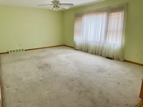 119 East 2nd Street Spring Valley IL 61362