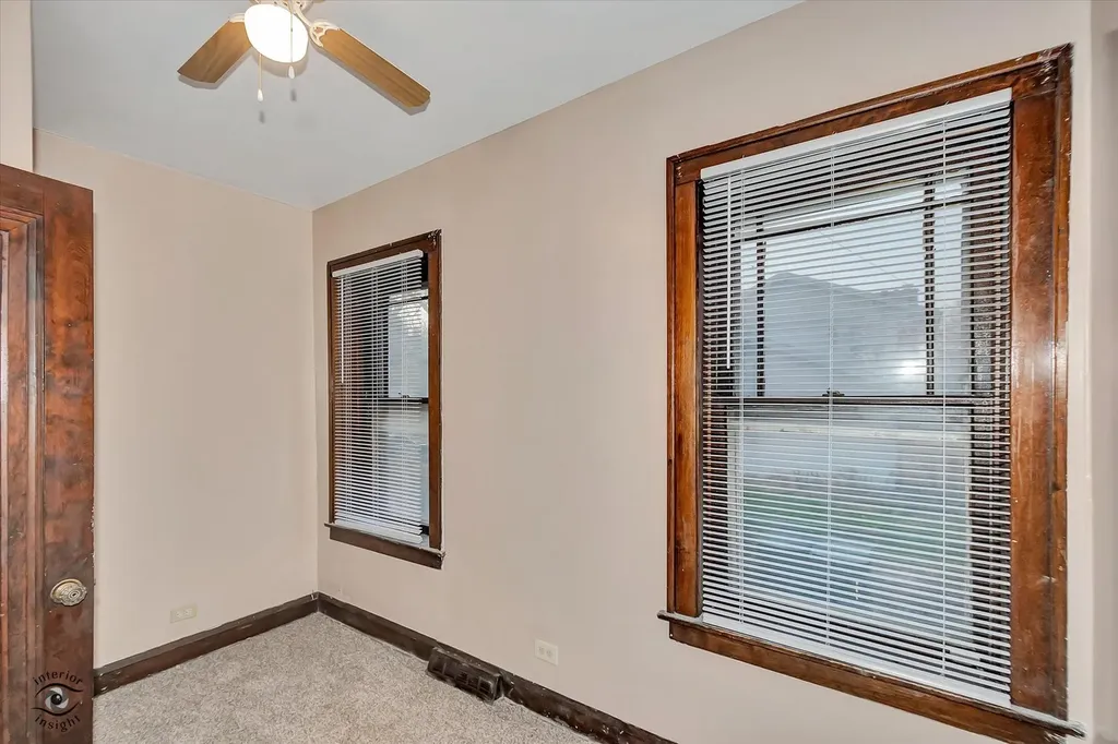 15 West 108th Place Chicago IL 60628