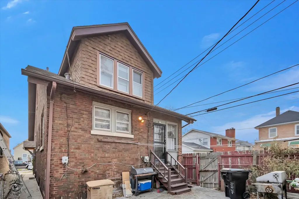 15 West 108th Place Chicago IL 60628