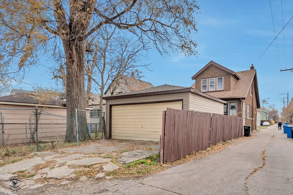 15 West 108th Place Chicago IL 60628