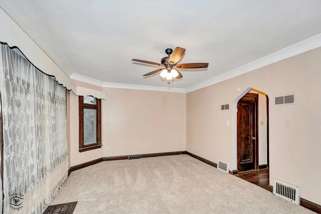15 West 108th Place Chicago IL 60628