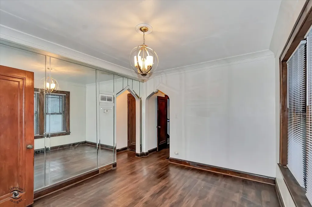 15 West 108th Place Chicago IL 60628