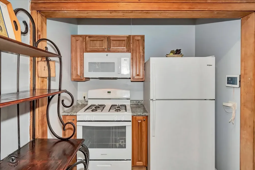 15 West 108th Place Chicago IL 60628