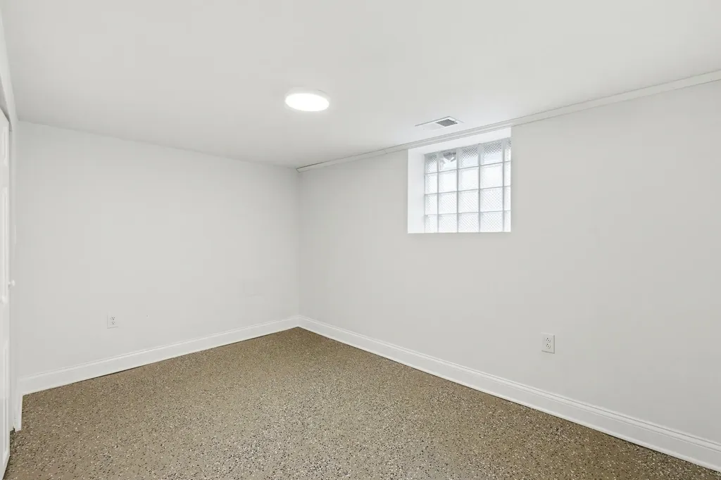 312 East 136th Street Chicago IL 60827