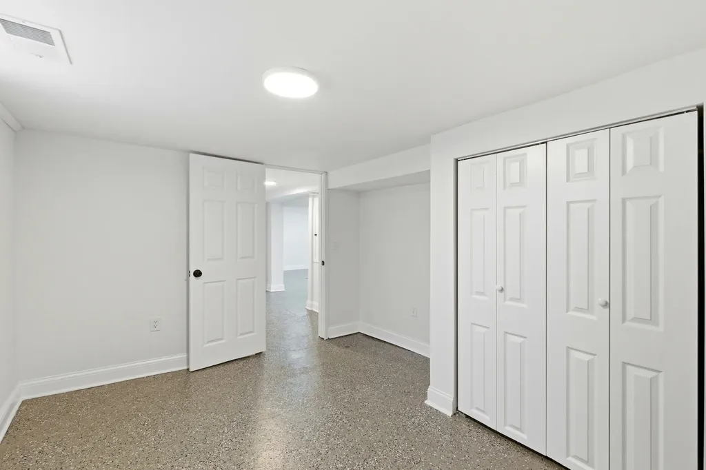 312 East 136th Street Chicago IL 60827