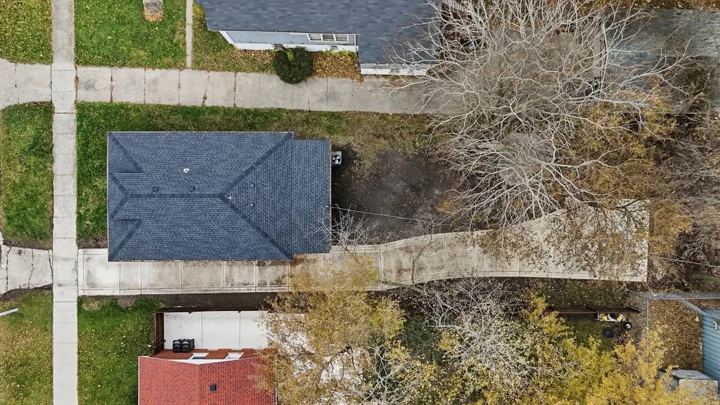 312 East 136th Street Chicago IL 60827